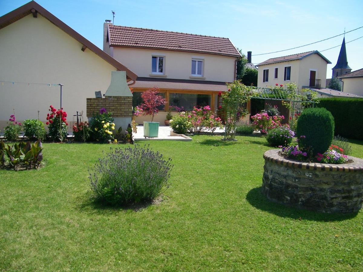 Chalindrey Au Pied Du Cognelot Bed & Breakfast エクステリア 写真